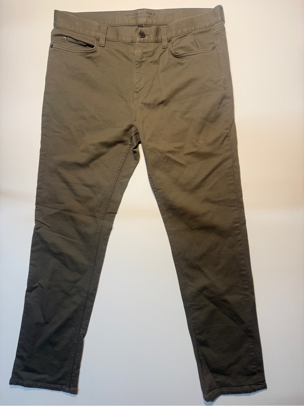 Banana Republic Men's Olive Chino Pants - Dark Olive‎